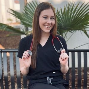 Meet your Posher, Caroline